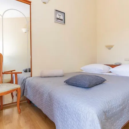 Three-bedroom Holiday In Casa vacanze Desne